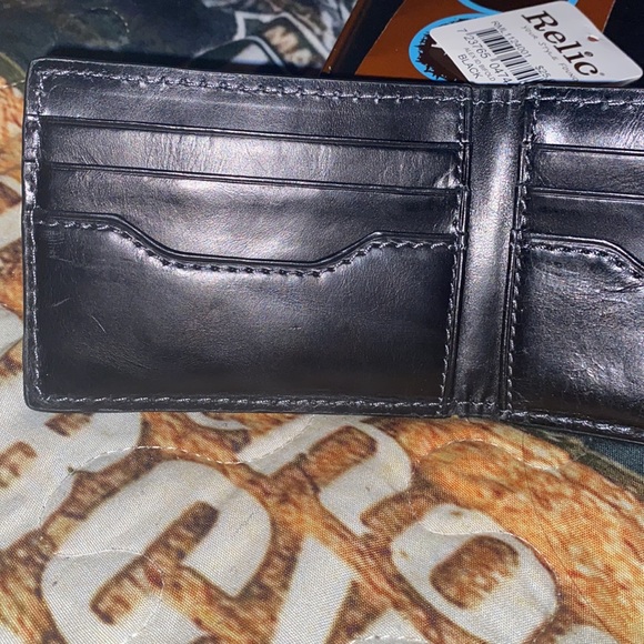 Relic wallet - Picture 4 of 7